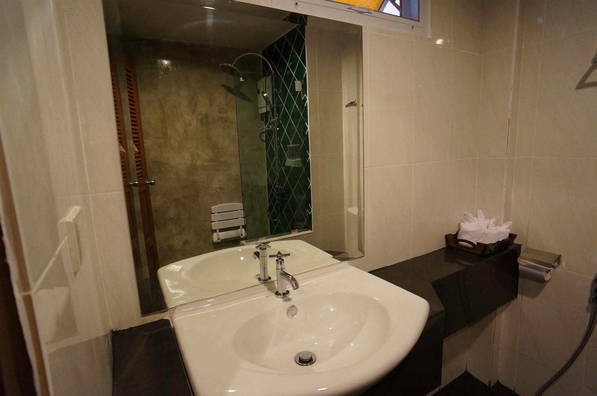 Guest house Manee Cool Mueang 2*
